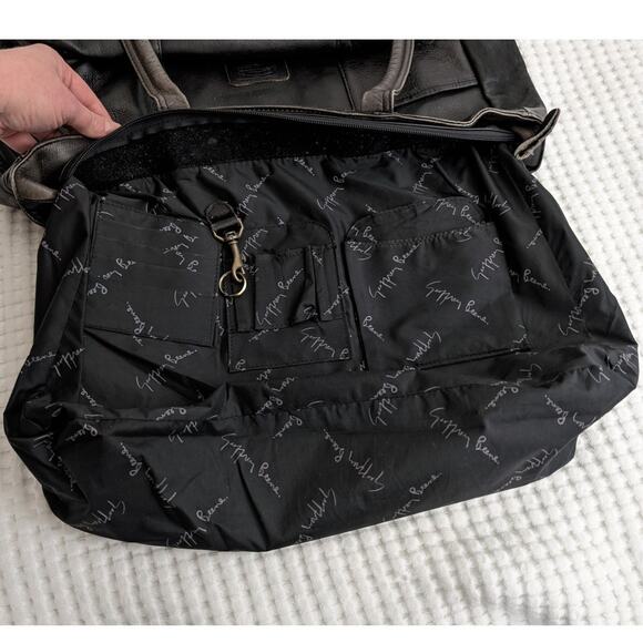 Geoffrey Beene handcrafted leather bag - Picture 14 of 16